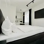 By Maier Goetzis- Kontaktloser Check-in Aparthotel