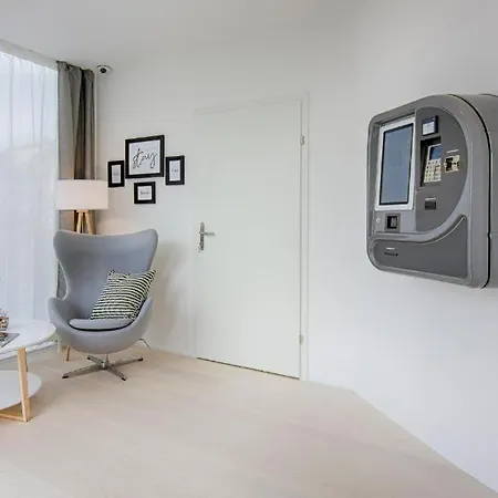 By Maier Goetzis- Kontaktloser Check-in 3*