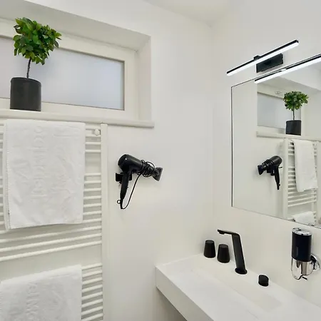 By Maier Goetzis- Kontaktloser Check-in Götzis