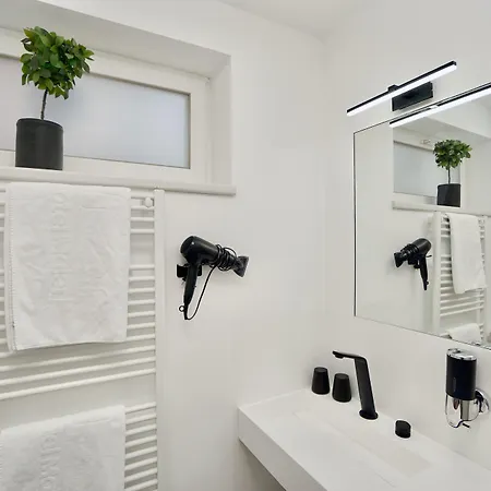 By Maier Goetzis- Kontaktloser Check-in 3* Götzis